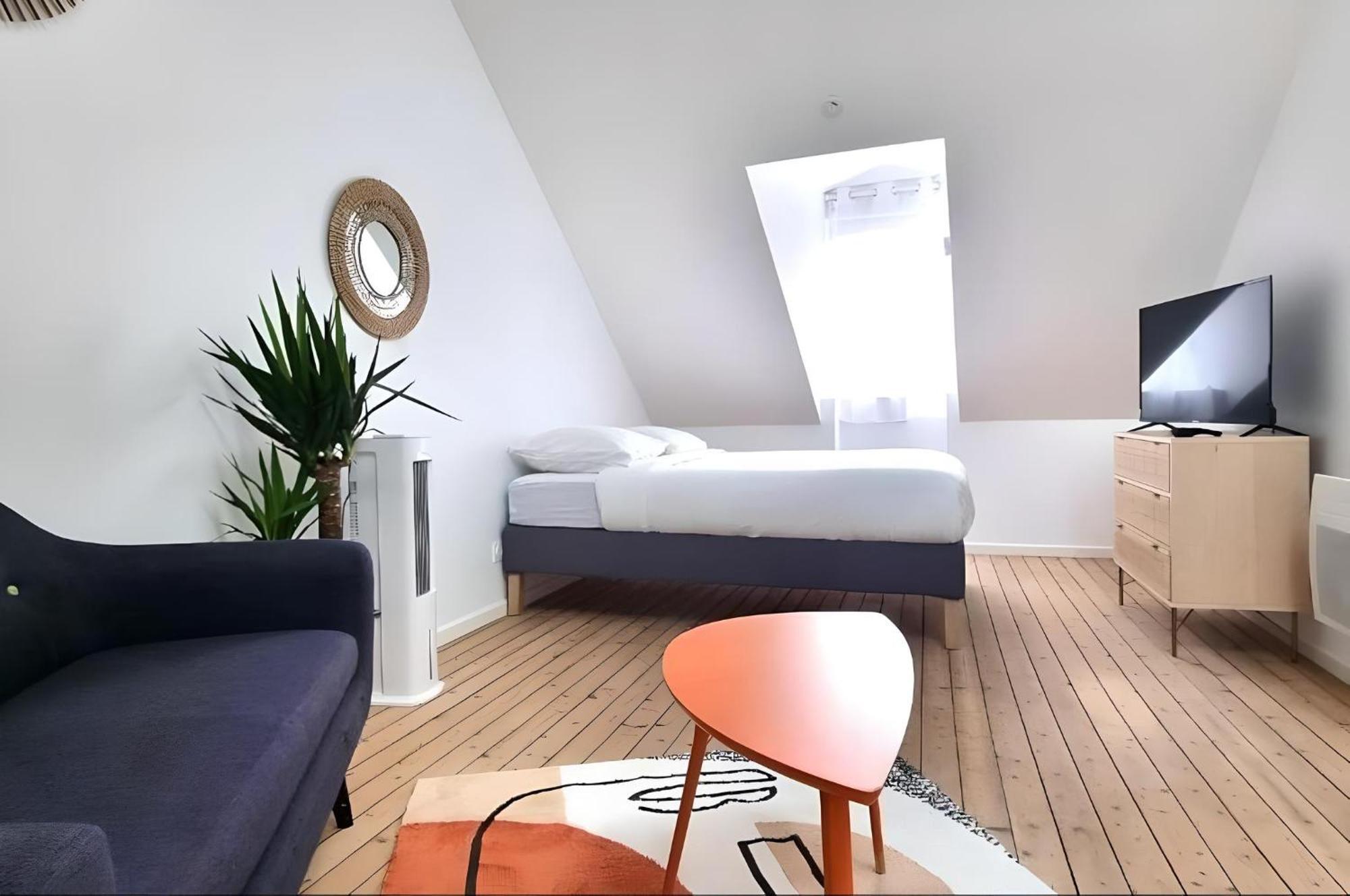 Loft Lumineux Tres Spacieux - Parking Gratuit Châteauroux Esterno foto